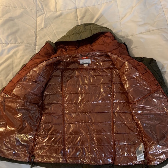 Columbia Kaki winter coat - Picture 3 of 5